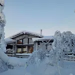 Villa Karhunpesae *
