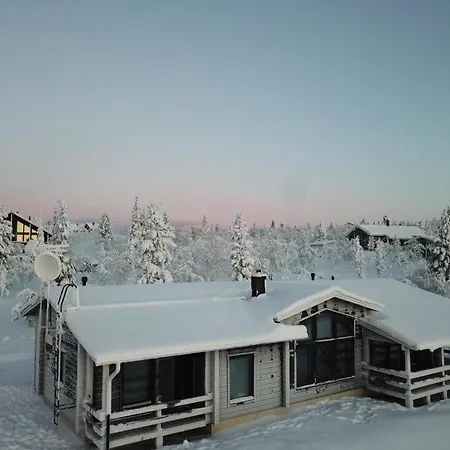 Karhunpesae Villa Saariselkä
